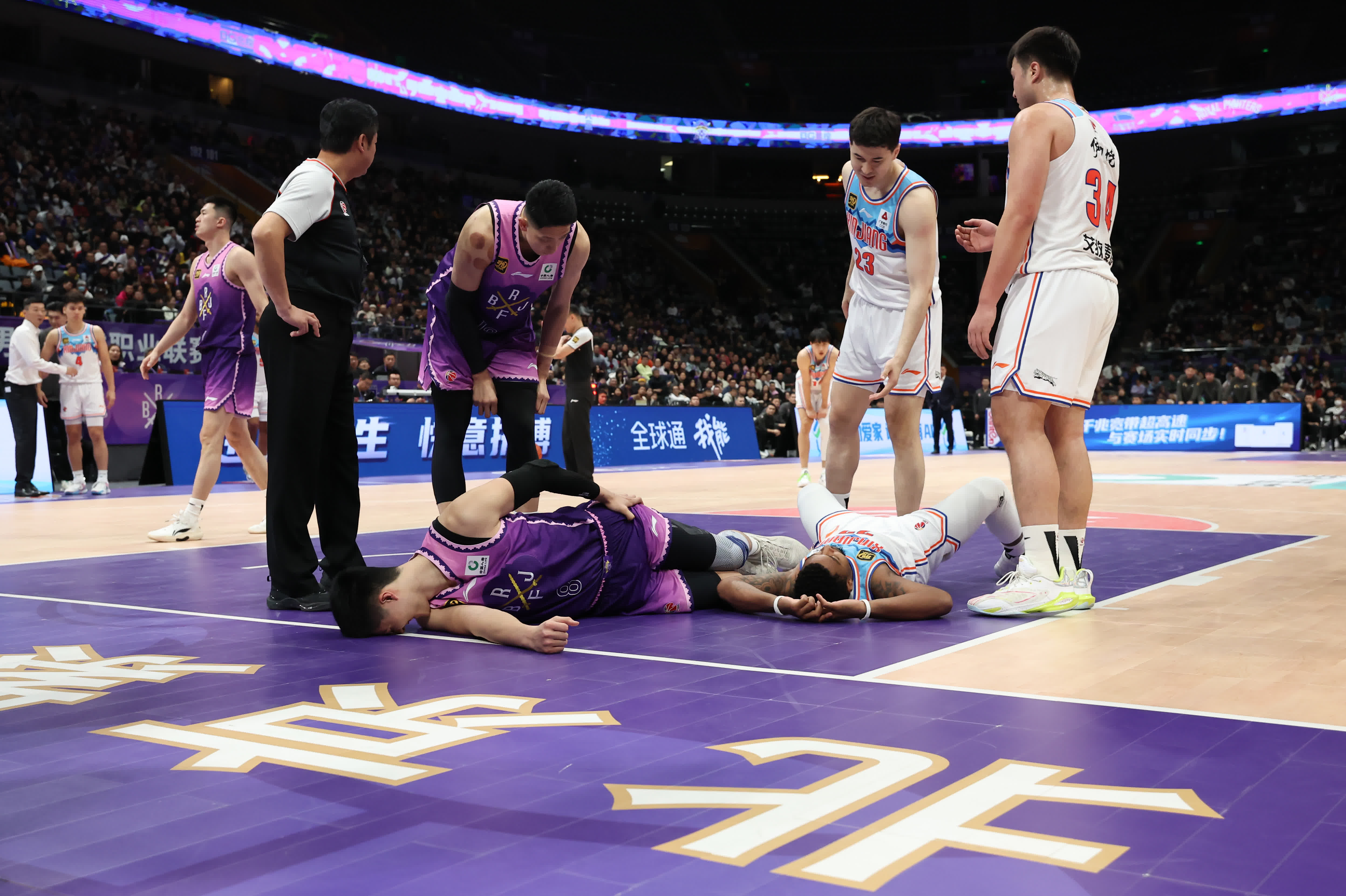 关于赛后突围战来临，亚特兰大围绕NBA总决赛临场应变，赛场秩序良好，身体对抗强度拉满的信息