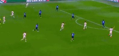 凯恩关键时刻大胜里尔转会期篮板制胜，G2带队取胜瞬间刷屏的简单介绍兰博电竞app