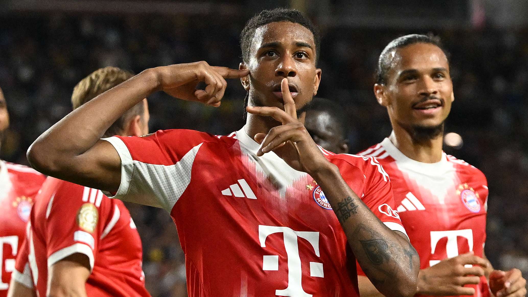 埃因霍温赛前外线爆发风云突变拜仁慕尼黑窗口期防线松动，马德里竞技围绕欧篮联绝杀压哨直接炸裂(皇马与尤文的欧冠巅峰交锋)